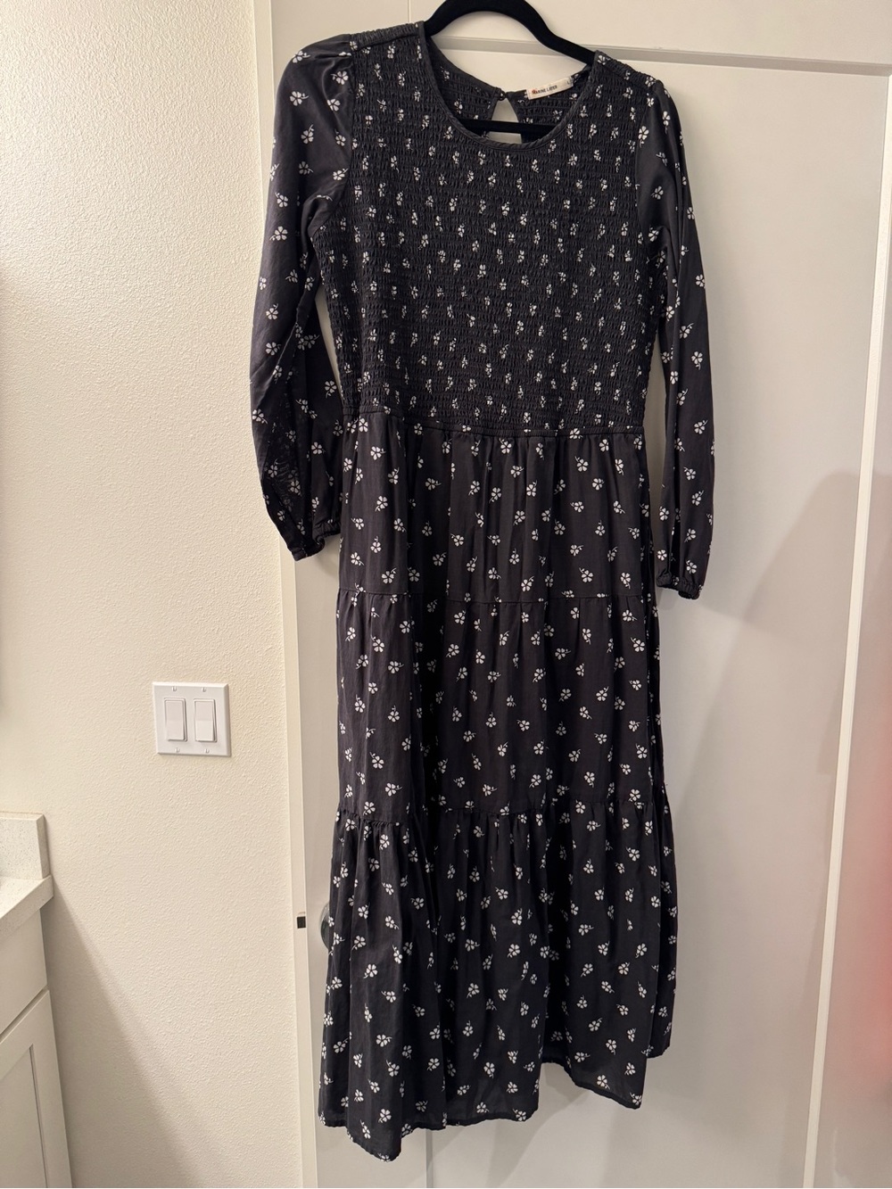 Marine Layer Camille Smocked Midi Dress Black Modern Ditsy size L